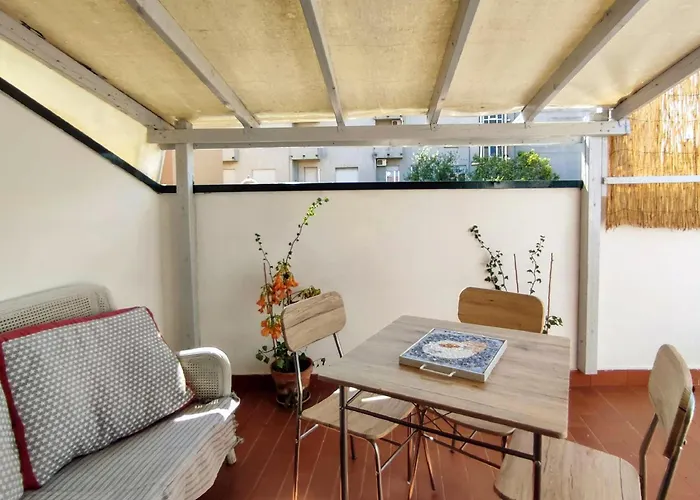 Brancaleone Apartment